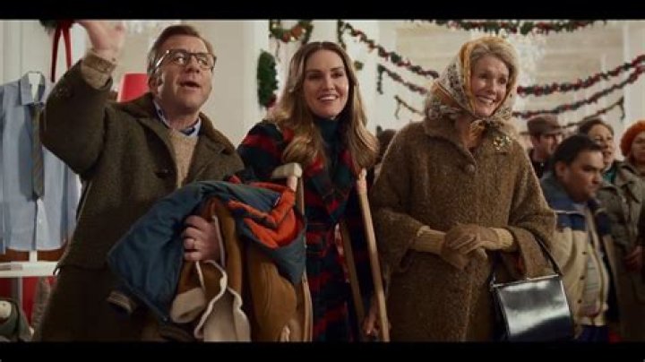Mom: A Christmas Story of Love and Tradition