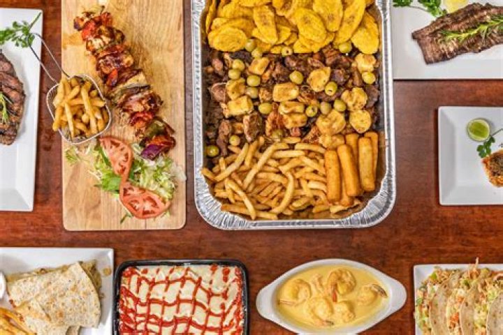 Morenito Mambo: The Vibrant Dance of Passion and Rhythm