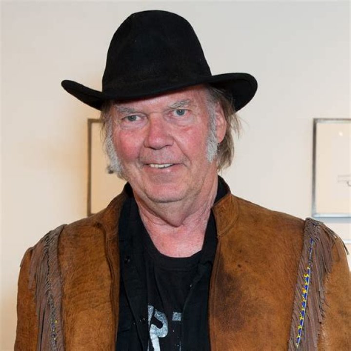Iconic Neil Young Images: Photos & Portraits