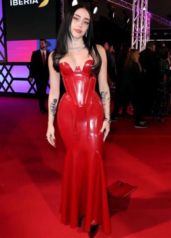 Nicki Nicole Height in Feet: A Comprehensive Guide to the Rising Star