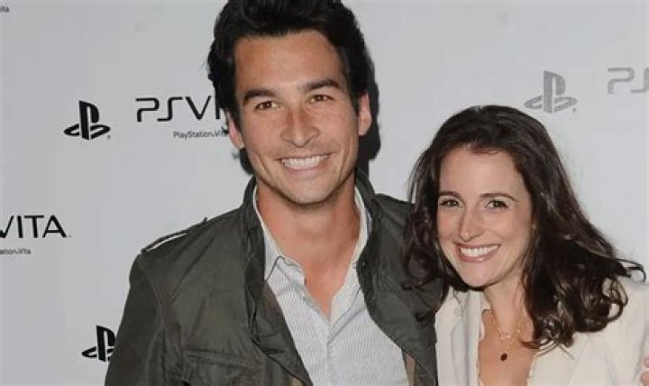 Nikki Danielle Moore: Rising Star in the Entertainment Industry