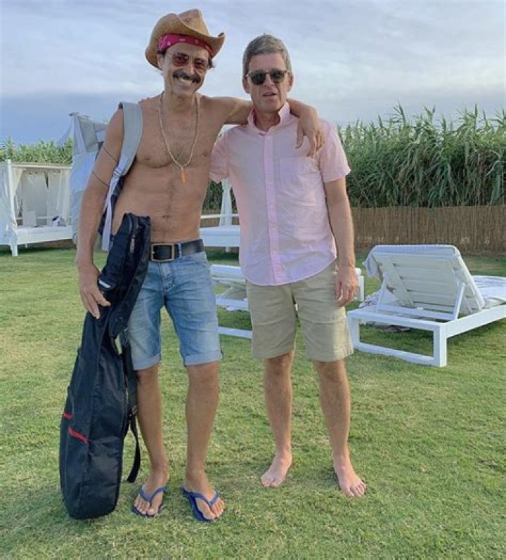 Noel Gallagher Feet: A Closer Look at the Iconic Musician's Hidden Story