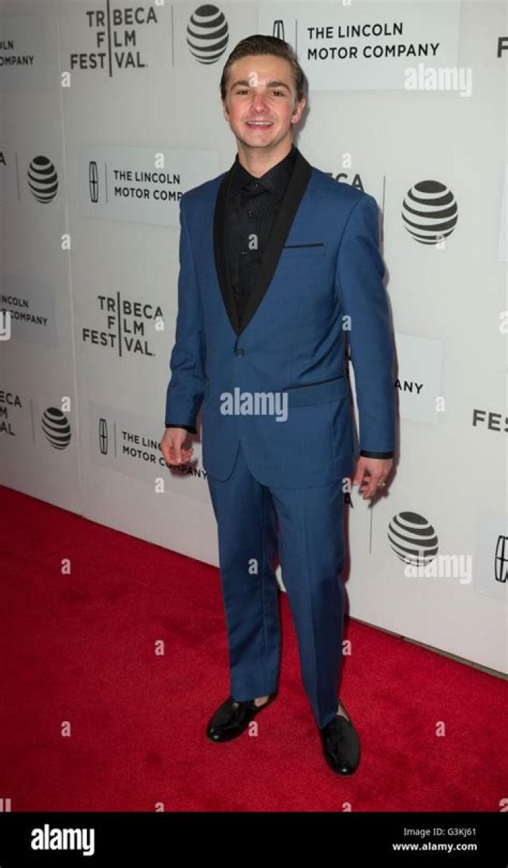 Paulie Litt: The Rising Star in the Entertainment World