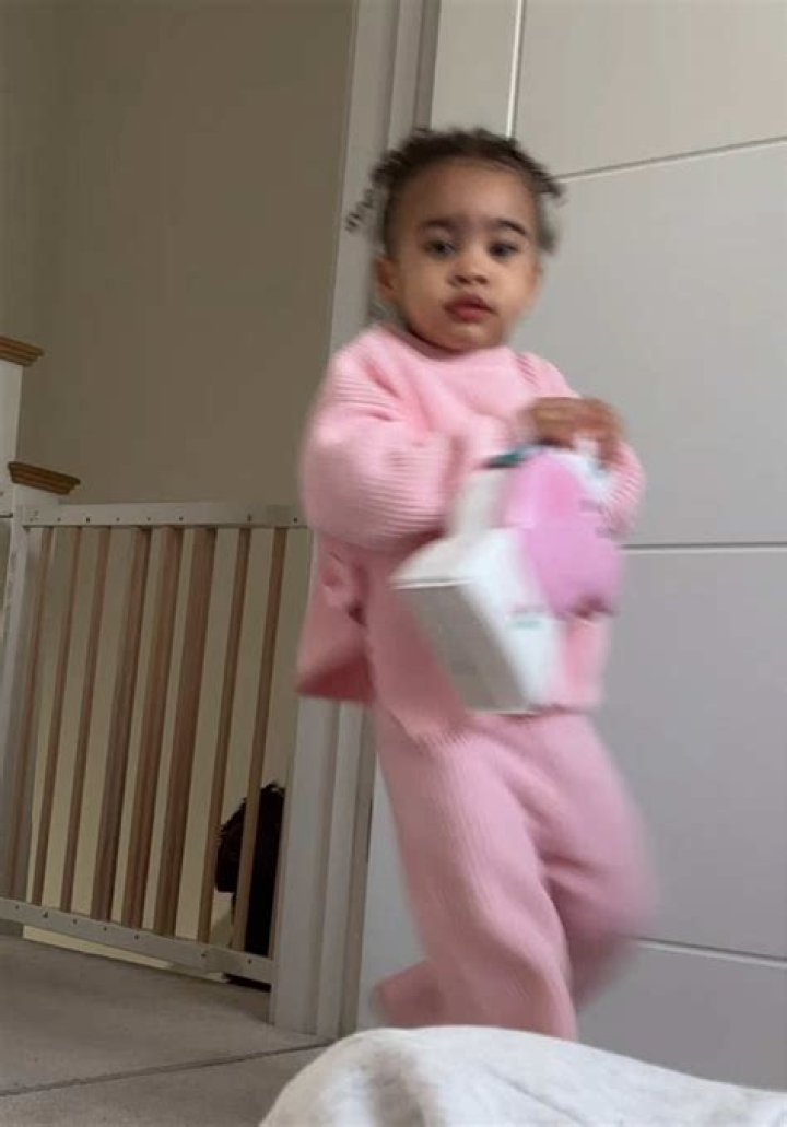 Rara Kudou Girl: The Rising Star in the Entertainment World