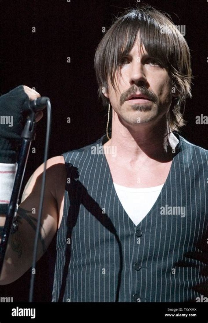 Red Hot Chili Peppers Lead Singer: Anthony Kiedis - Biography & More