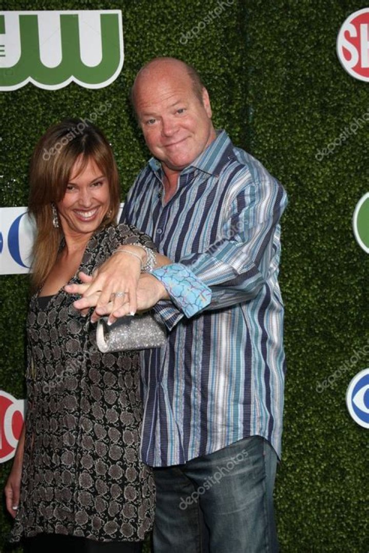 Rex Linn's First Wife: Unveiling the Early Years