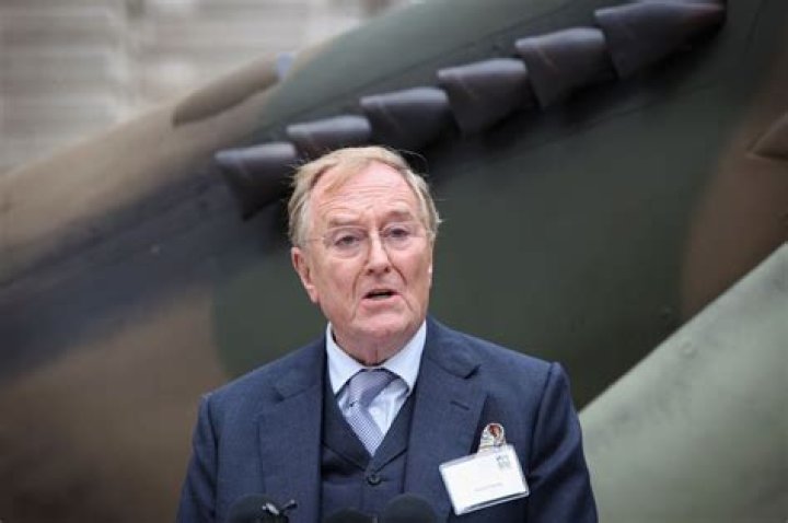 Robert Hardy Cause of Death: A Detailed Insight into the Life and Legacy of the Renowned Actor