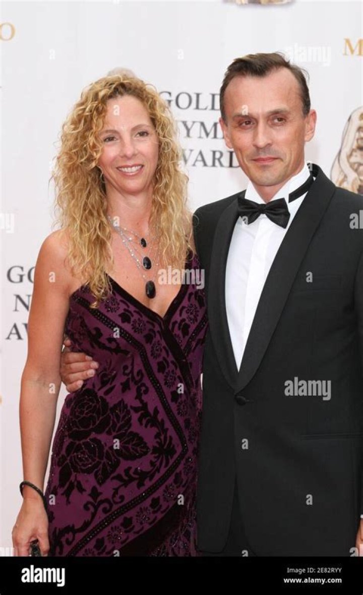 Unveiling the Life of Robert Knepper's Wife: A Comprehensive Insight