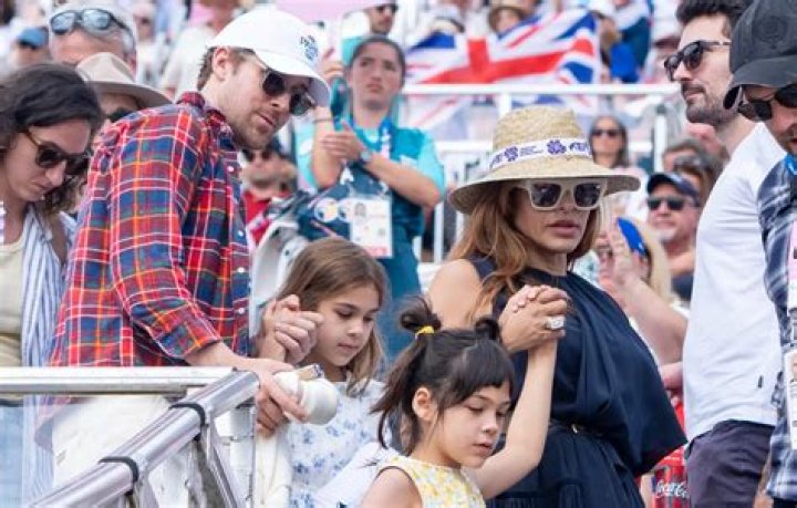 Ryan Gosling's Heartfelt Reflections on Eva Mendes and Their Daughters