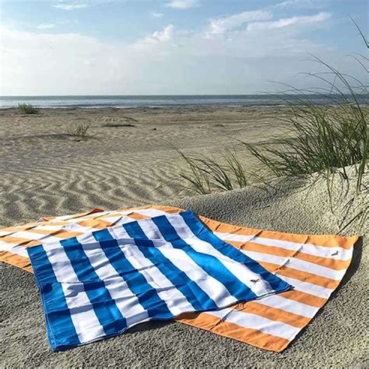 Discover the Benefits of Sand Towels: Your Ultimate Beach Companion