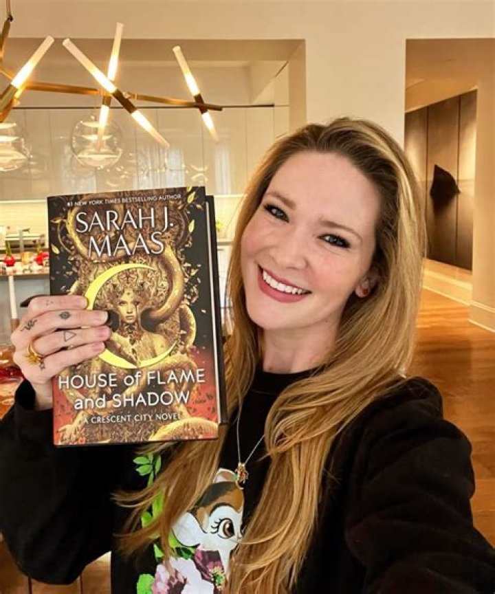 Sarah J. Maas Net Worth: Unveiling the Financial Success of a Renowned Author