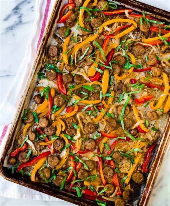 Delicious Sheet Pan Sausage and Peppers: A Simple Guide to a Flavorful Meal