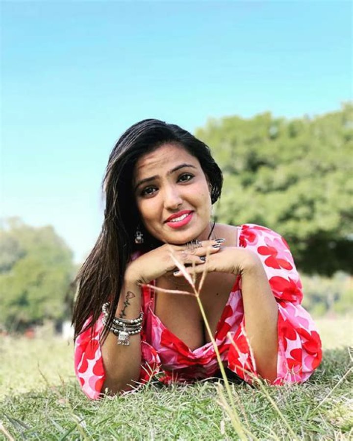 Shyna Khatri: A Rising Star in the World of Entertainment