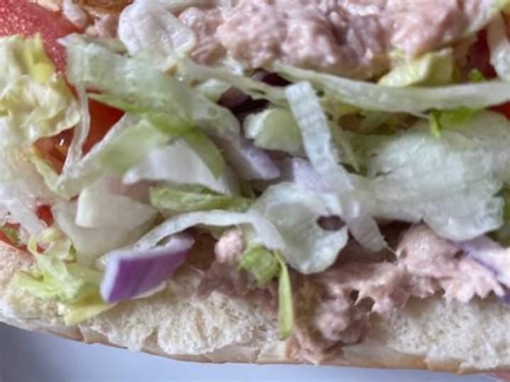 Deliciously Healthy: Subway Tuna Salad Sandwich