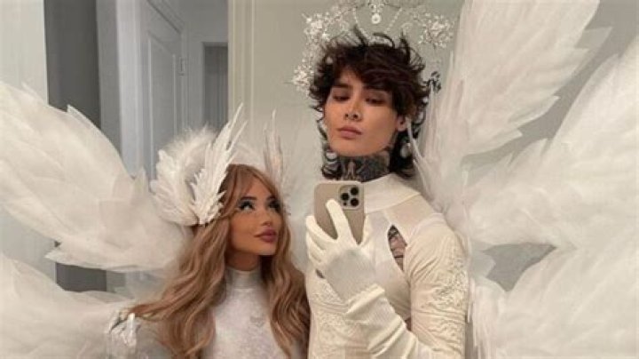 Tim Henson Couple: A Journey into Love, Creativity, and Legacy