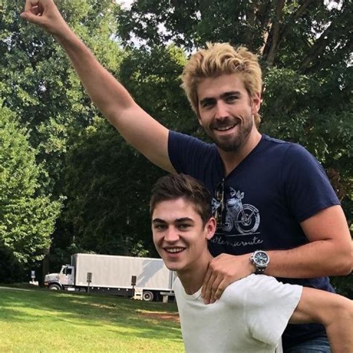 Titan Nathaniel Fiennes-Tiffin: Rising Star in the Entertainment Industry