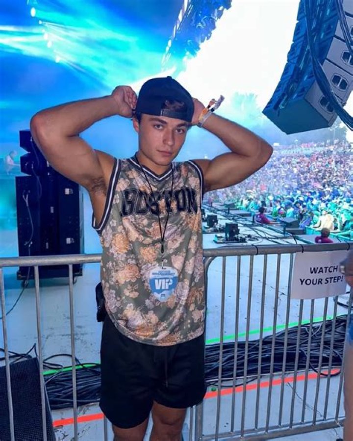 Unveiling the Mystery of Will Devane Net Worth