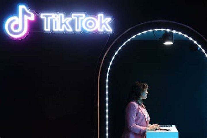 What is the Ceiling Challenge? Unveiling the Viral Social Media Trend