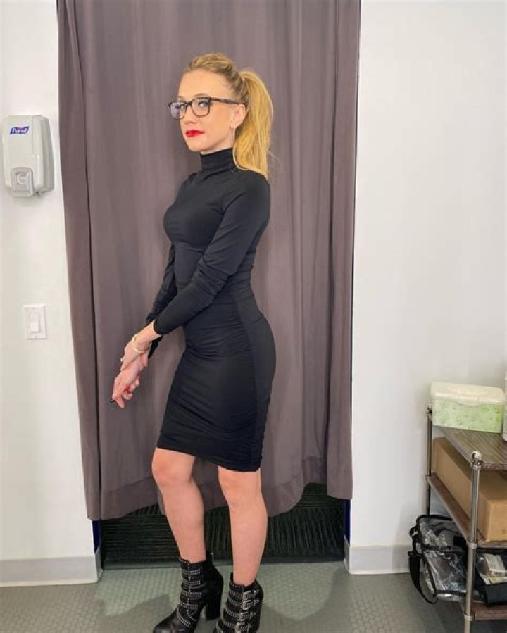 When Will Kat Timpf Give Birth? Latest Updates and Predictions