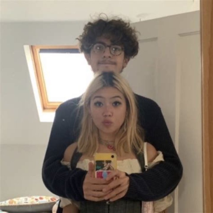 Who Is Beabadoobee's Boyfriend? Exploring the Life and Relationships of Bea Miller